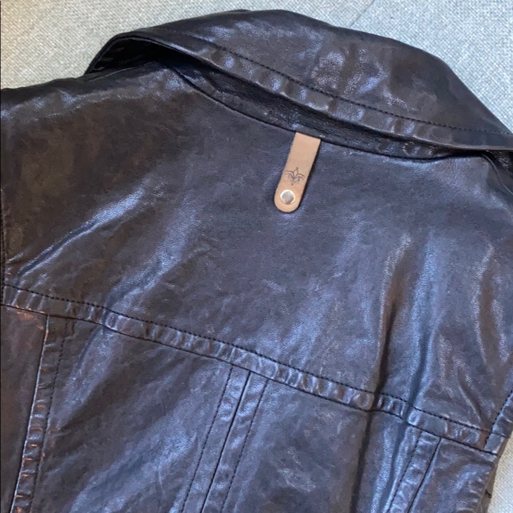 Mackage Aritzia XXS Leather Vest - Picture 6 of 6